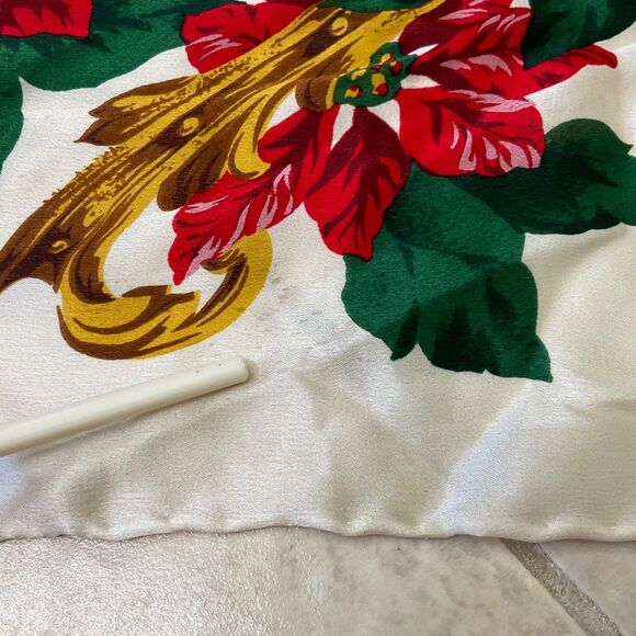 VTg. BILL BLASS Silk Scarf Christmas Poinsettia Holiday red gold about 33-34"Sq. - Picture 8 of 8